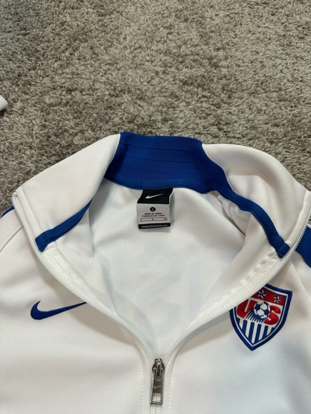 Nike excellent preowned